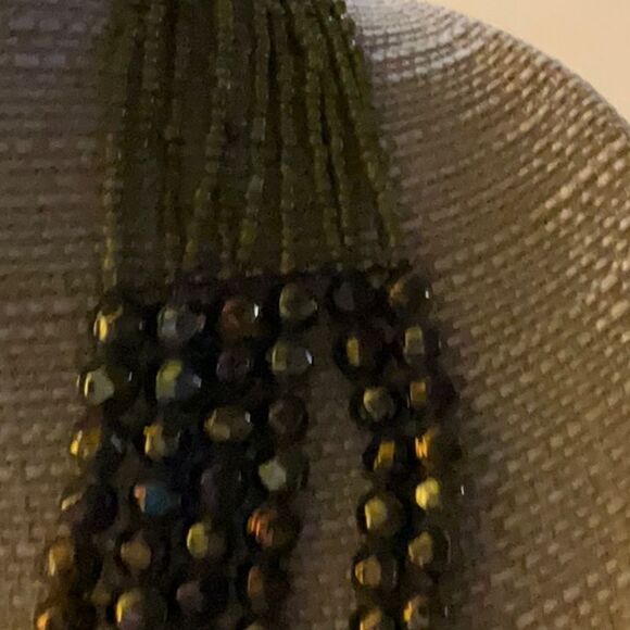 NWT Erica Lyons Multi Strand Shades of Green Necklace - Picture 3 of 4